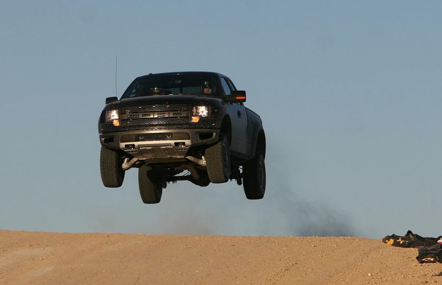  Ford F-150 SVT Raptor 2010 года  (фото 294 из 295)